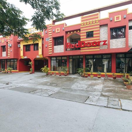Reddoorz @ Golden Victory Hotel Mabalacat Pampanga Buitenkant foto