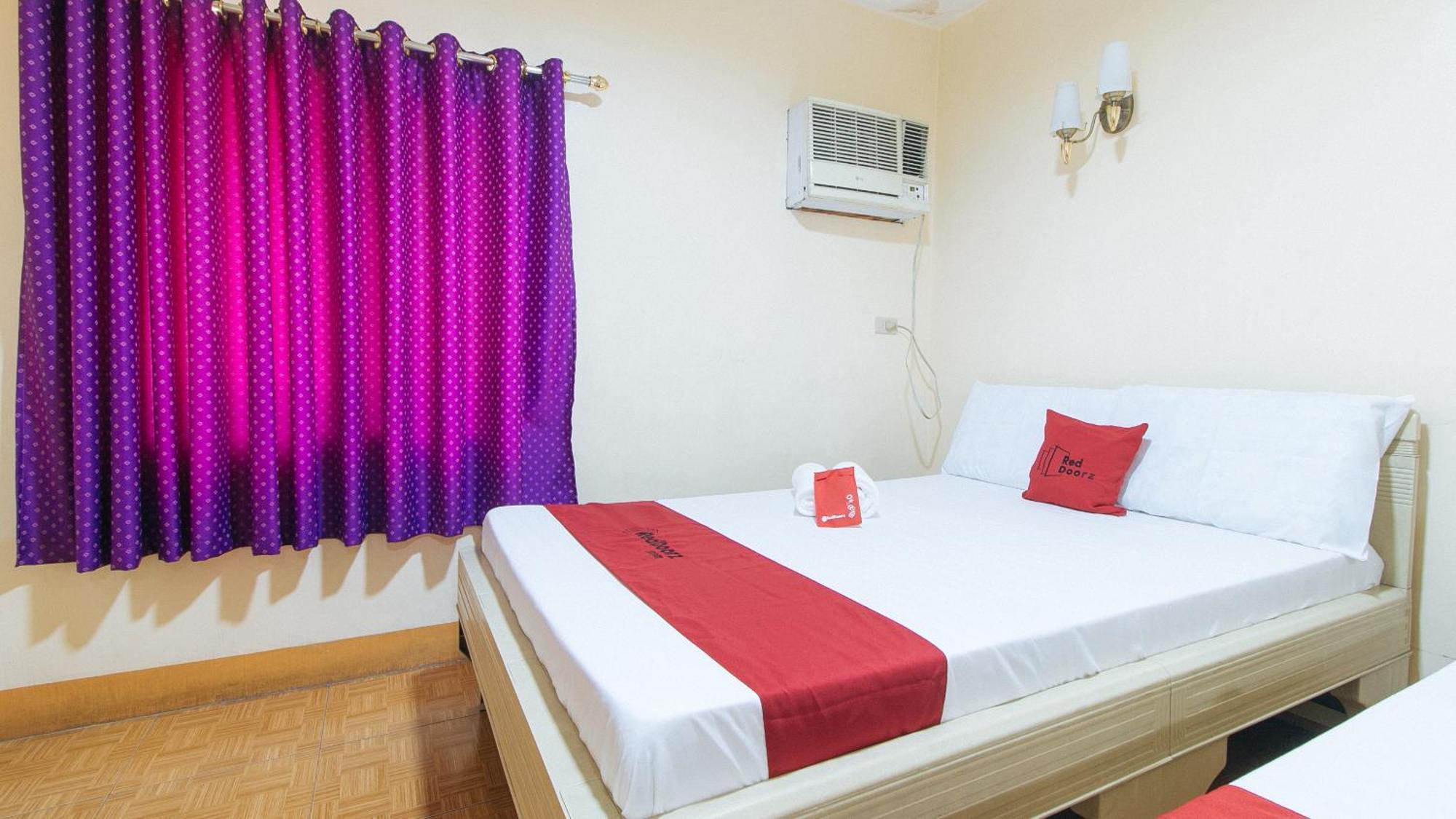 Reddoorz @ Golden Victory Hotel Mabalacat Pampanga Buitenkant foto