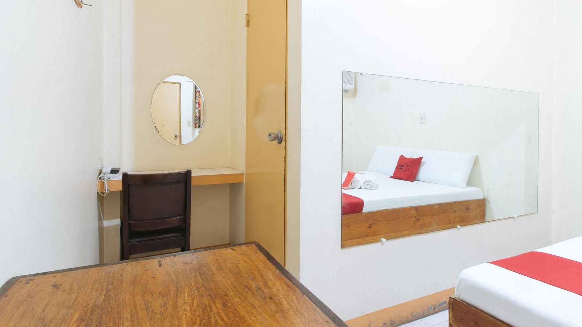 Reddoorz @ Golden Victory Hotel Mabalacat Pampanga Buitenkant foto