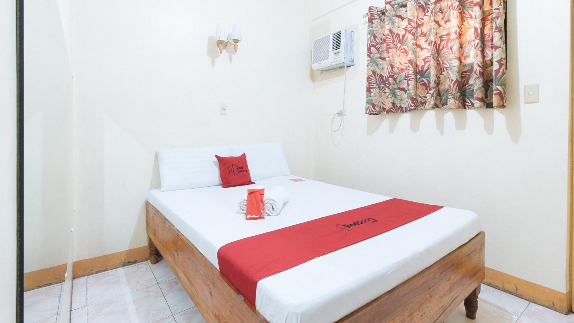 Reddoorz @ Golden Victory Hotel Mabalacat Pampanga Buitenkant foto