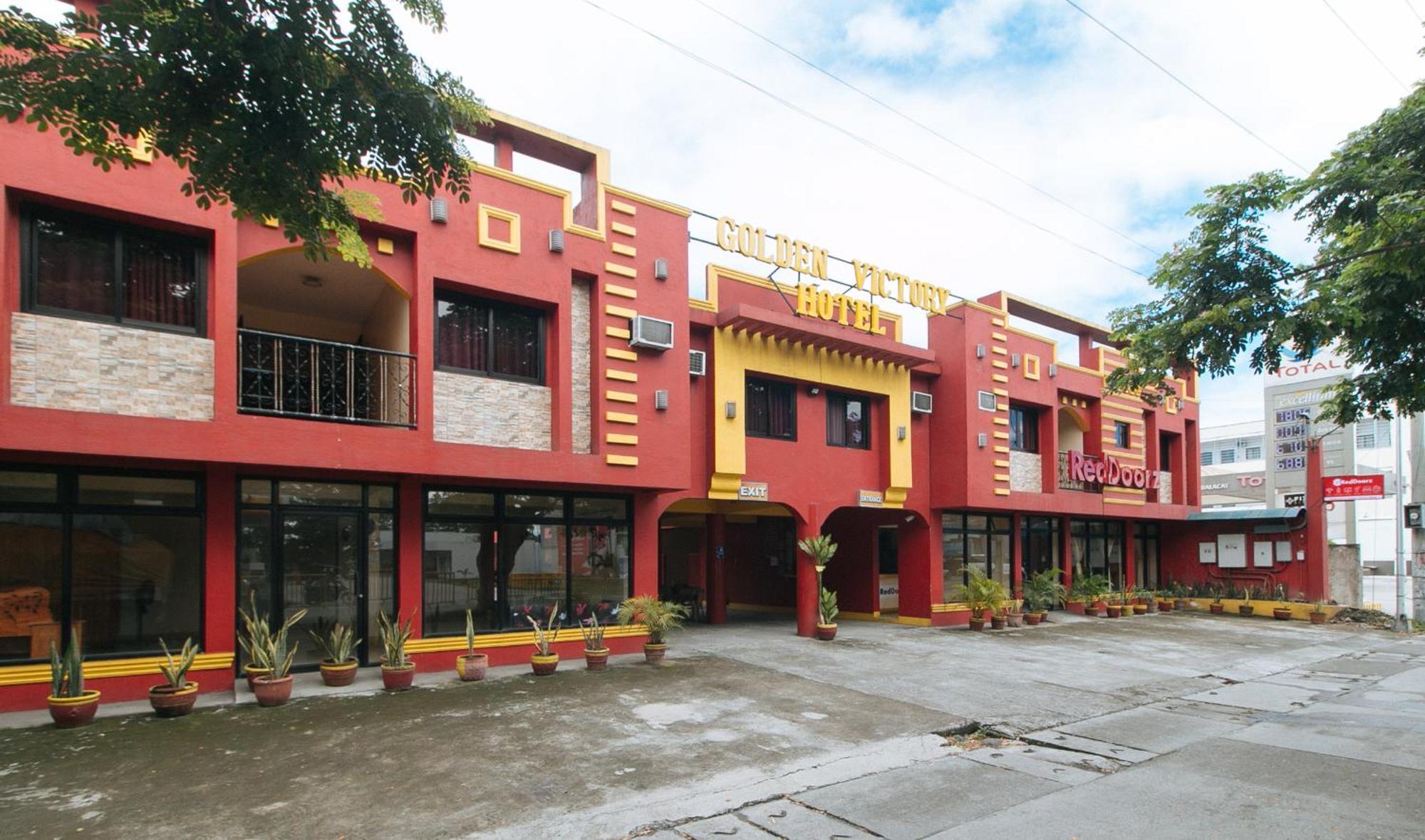 Reddoorz @ Golden Victory Hotel Mabalacat Pampanga Buitenkant foto